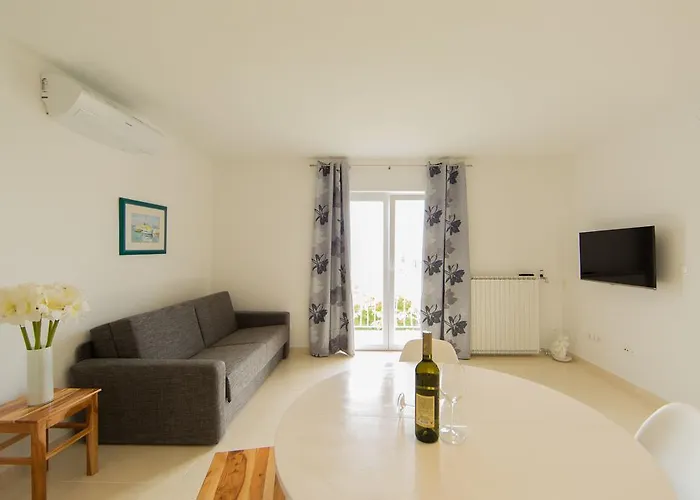 Udovicic Apartamento *