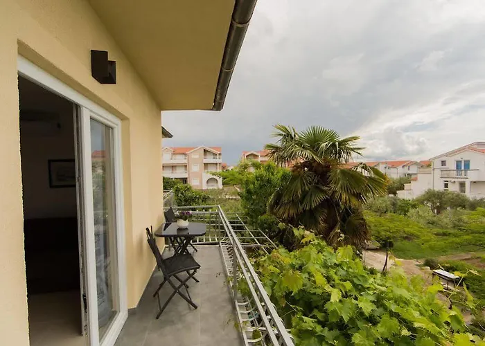 Udovicic Apartamento Vodice